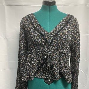 Aeropostale long sleeve crop top